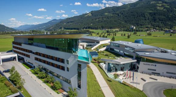 Tauern Spa Hotel + Therme ****de luxe